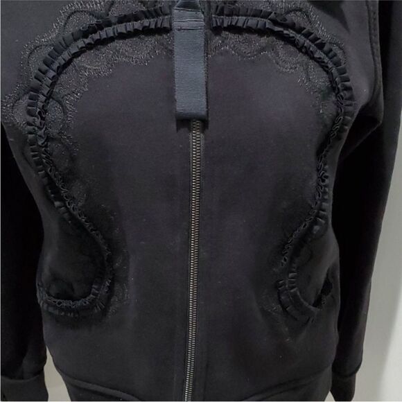 Lululemon Limited Edition Hiver Lace Scuba Hoodie - Picture 3 of 10